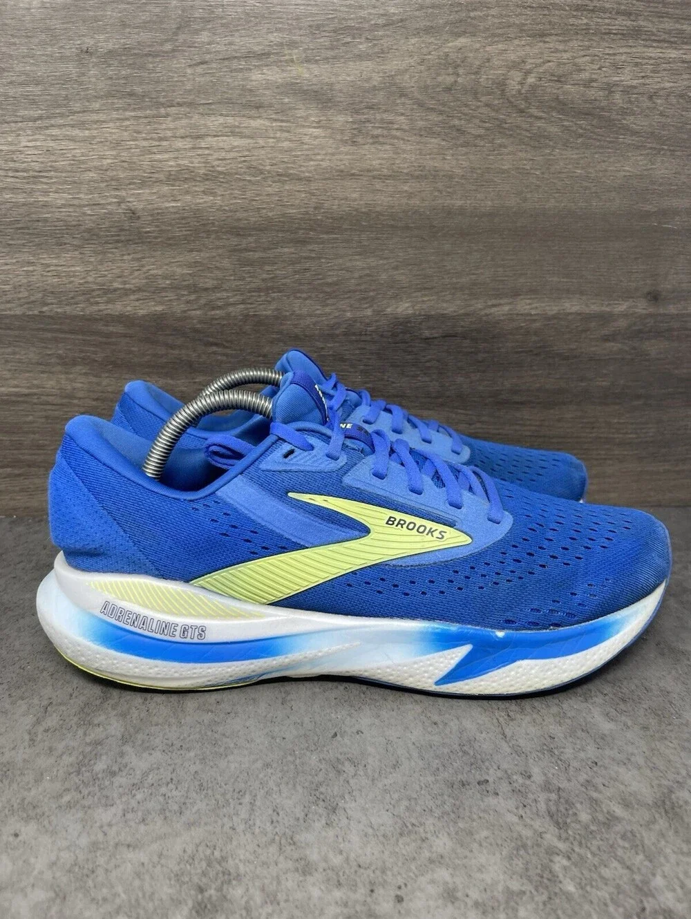 Brooks Adrenaline GTS 24 Mens Size 9.5 Blue Yellow GuideRails Running Shoes